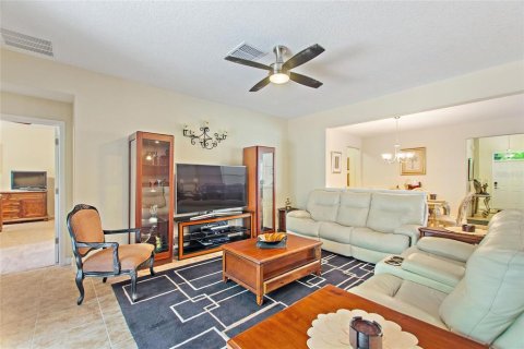 Villa ou maison à vendre à Davenport, Floride: 3 chambres, 238.85 m2 № 1841863 - photo 12