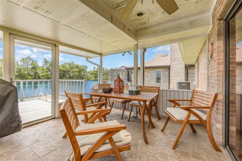 House in Lakeland, Florida 2 bedrooms, 143.26 sq.m. № 1675914 - photo 18