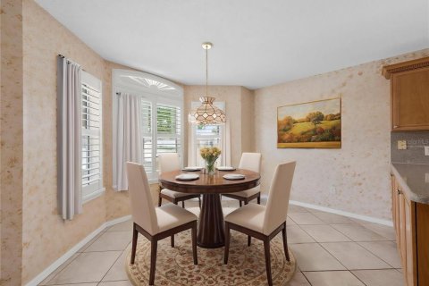 House in The Villages, Florida 3 bedrooms, 207.92 sq.m. № 1624809 - photo 9
