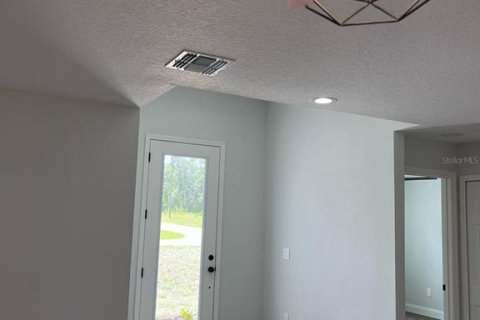 House in Ocala, Florida 3 bedrooms, 131.09 sq.m. № 1902072 - photo 10