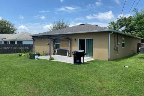 Casa en venta en Port St. Lucie, Florida, 4 dormitorios, 174.1 m2 № 1931300 - foto 20