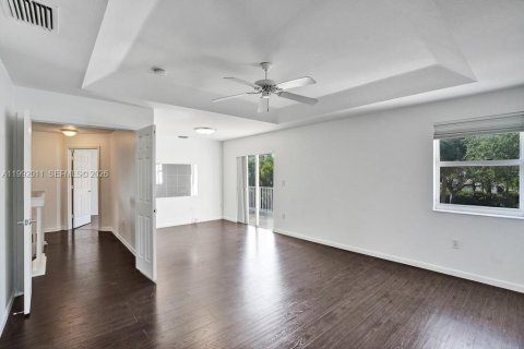 Casa en venta en Pembroke Pines, Florida, 4 dormitorios, 232.26 m2 № 2052436 - foto 25
