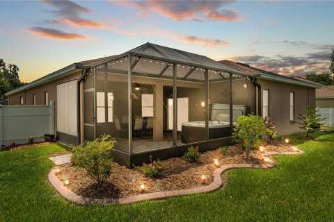 House in Mulberry, Florida 4 bedrooms, 248.33 sq.m. № 1806614 - photo 4