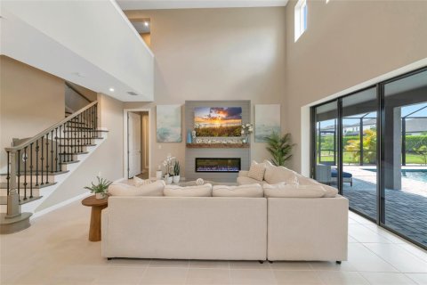 House in Sarasota, Florida 4 bedrooms, 246.47 sq.m. № 2150834 - photo 13