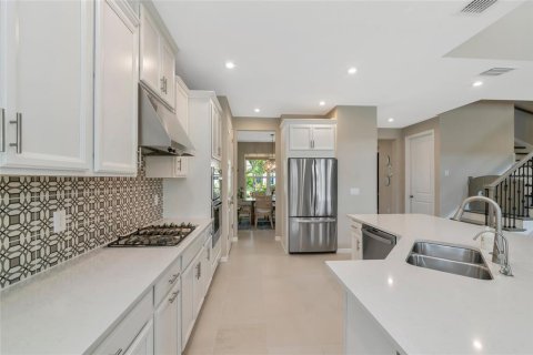 House in Sarasota, Florida 4 bedrooms, 246.47 sq.m. № 2150834 - photo 18
