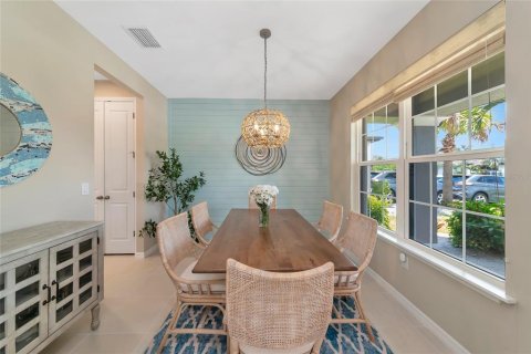 House in Sarasota, Florida 4 bedrooms, 246.47 sq.m. № 2150834 - photo 7
