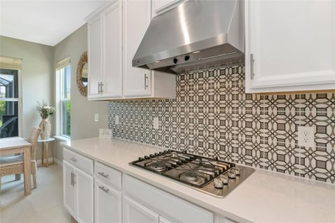 House in Sarasota, Florida 4 bedrooms, 246.47 sq.m. № 2150834 - photo 19