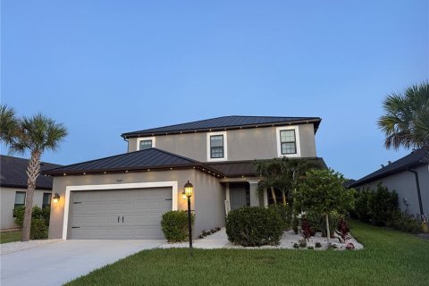 House in Sarasota, Florida 4 bedrooms, 246.47 sq.m. № 2150834 - photo 2
