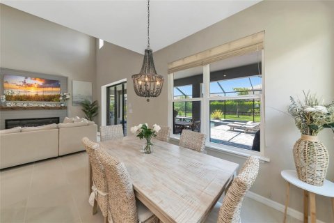 House in Sarasota, Florida 4 bedrooms, 246.47 sq.m. № 2150834 - photo 21