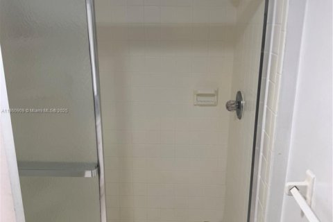 Condo in Davie, Florida, 3 bedrooms  № 1889238 - photo 8