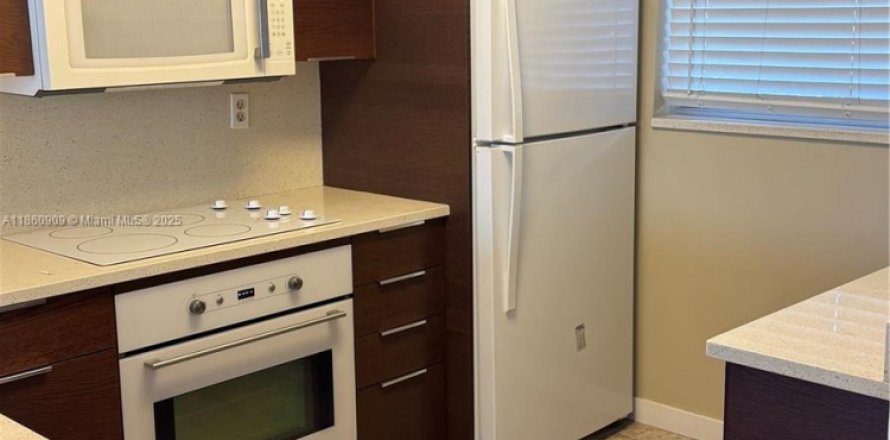 Condo in Davie, Florida, 3 bedrooms  № 1889238