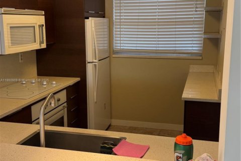 Condo in Davie, Florida, 3 bedrooms  № 1889238 - photo 4