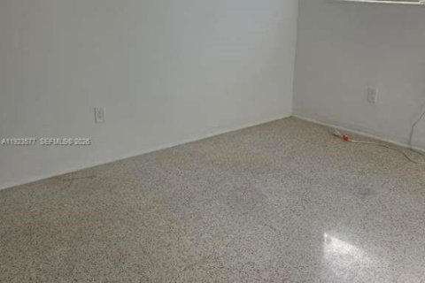 Immobilier commercial à vendre à Miami Beach, Floride № 2059992 - photo 4