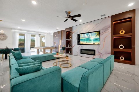 Casa en venta en Kissimmee, Florida, 15 dormitorios, 580.55 m2 № 1766147 - foto 5