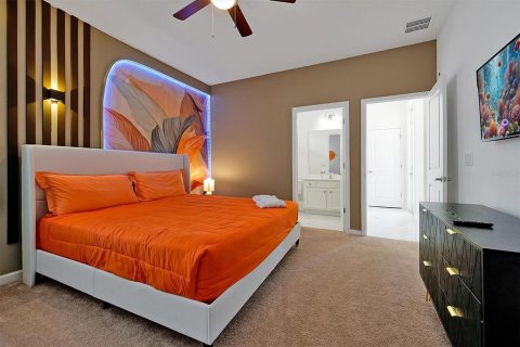 Casa en venta en Kissimmee, Florida, 15 dormitorios, 580.55 m2 № 1766147 - foto 29