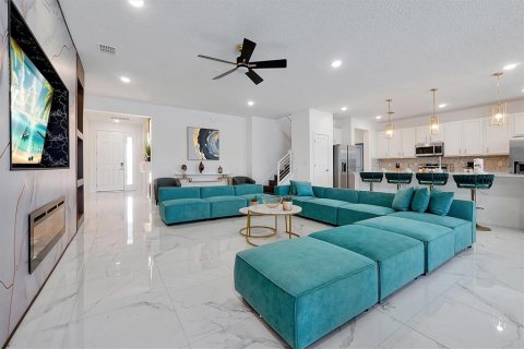 Casa en venta en Kissimmee, Florida, 15 dormitorios, 580.55 m2 № 1766147 - foto 7