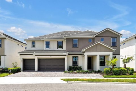 Casa en venta en Kissimmee, Florida, 15 dormitorios, 580.55 m2 № 1766147 - foto 1