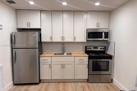 Купить коммерческую недвижимость в Помпано-Бич, Флорида 171.87м2, № 2019650 - фото 12