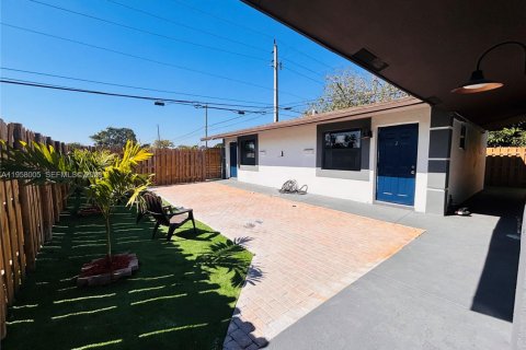 Купить коммерческую недвижимость в Помпано-Бич, Флорида 171.87м2, № 2019650 - фото 4