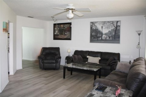House in Ocala, Florida 2 bedrooms, 113.71 sq.m. № 1789506 - photo 8