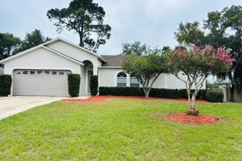Casa en Deltona, Florida 3 dormitorios, 127.46 m2 № 2287109