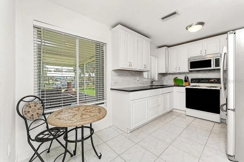 Casa en venta en Punta Gorda, Florida, 3 dormitorios, 108.97 m2 № 2239935 - foto 19