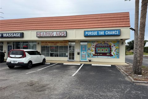 Commercial property in Venice, Florida 1203.27 sq.m. № 2362316