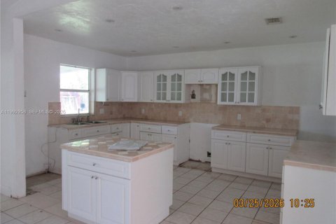 Купить виллу или дом в Майами, Флорида 4 спальни, 178.37м2, № 2056029 - фото 5