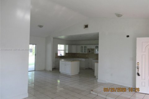 Купить виллу или дом в Майами, Флорида 4 спальни, 178.37м2, № 2056029 - фото 4