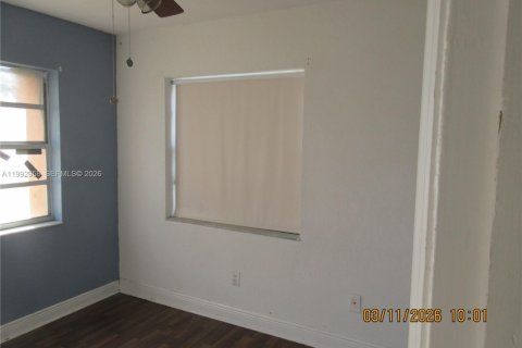 Купить виллу или дом в Майами, Флорида 4 спальни, 178.37м2, № 2056029 - фото 13