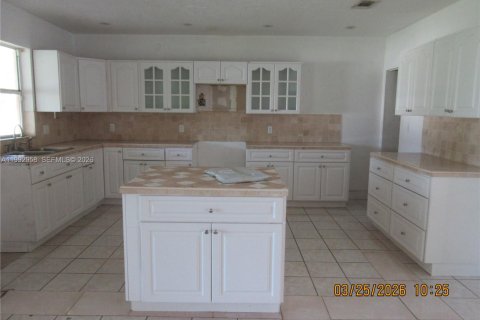 Купить виллу или дом в Майами, Флорида 4 спальни, 178.37м2, № 2056029 - фото 6