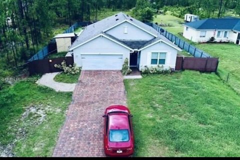 House in Naples, Florida 4 bedrooms № 2082663 - photo 9