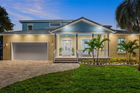 House in New Smyrna Beach, Florida 5 bedrooms, 428.37 sq.m. № 1568588 - photo 16