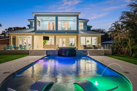 House in New Smyrna Beach, Florida 5 bedrooms, 428.37 sq.m. № 1568588 - photo 18