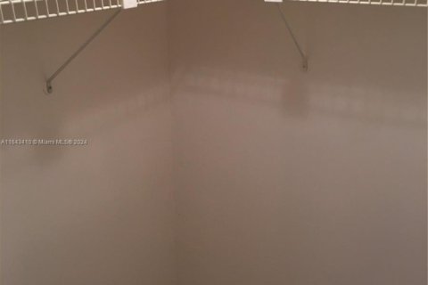 Condo in North Lauderdale, Florida, 1 bedroom  № 1695106 - photo 23