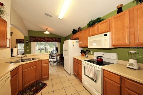 House in Kissimmee, Florida 5 bedrooms, 215.25 sq.m. № 2109249 - photo 6