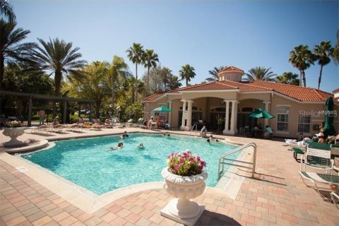 House in Kissimmee, Florida 5 bedrooms, 215.25 sq.m. № 2109249 - photo 26