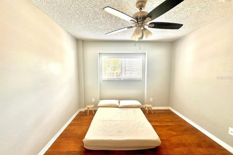 House in Kissimmee, Florida 5 bedrooms, 215.25 sq.m. № 2109249 - photo 22