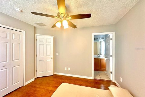 House in Kissimmee, Florida 5 bedrooms, 215.25 sq.m. № 2109249 - photo 20