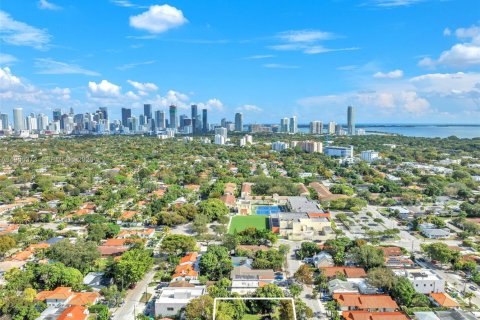 Land in Miami, Florida № 2011652 - photo 7