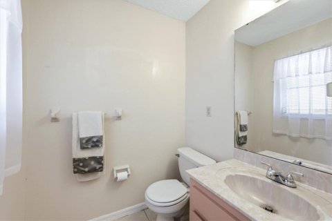 House in Port Charlotte, Florida 4 bedrooms, 212.1 sq.m. № 2093076 - photo 30