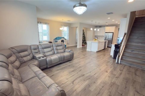 Touwnhouse à vendre à Wesley Chapel, Floride: 3 chambres, 200.02 m2 № 2091870 - photo 9