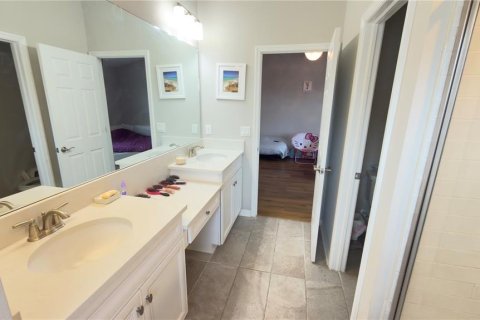 Touwnhouse à vendre à Wesley Chapel, Floride: 3 chambres, 200.02 m2 № 2091870 - photo 25