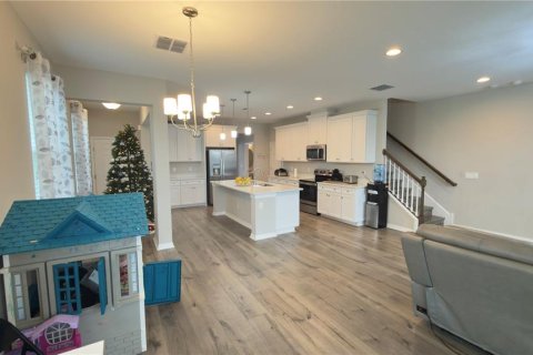 Touwnhouse à vendre à Wesley Chapel, Floride: 3 chambres, 200.02 m2 № 2091870 - photo 8