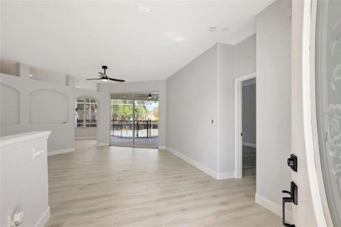 Casa en venta en Lakewood Ranch, Florida, 4 dormitorios, 215.25 m2 № 1853544 - foto 3