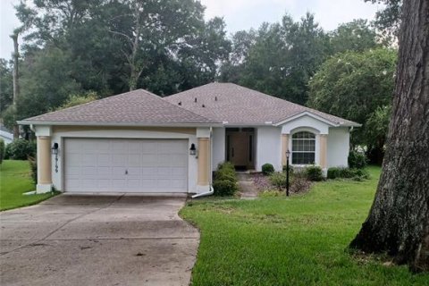 House in Dunnellon, Florida 3 bedrooms, 163.42 sq.m. № 2321431 - photo 2