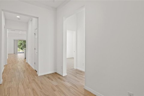 House in Kissimmee, Florida 4 bedrooms, 210.05 sq.m. № 2223716 - photo 5