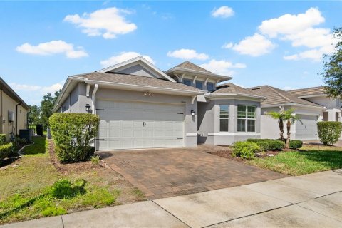 House in Kissimmee, Florida 4 bedrooms, 210.05 sq.m. № 2223716 - photo 2