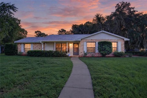 Villa ou maison à vendre à Eustis, Floride: 3 chambres, 130.16 m2 № 2413444 - photo 24
