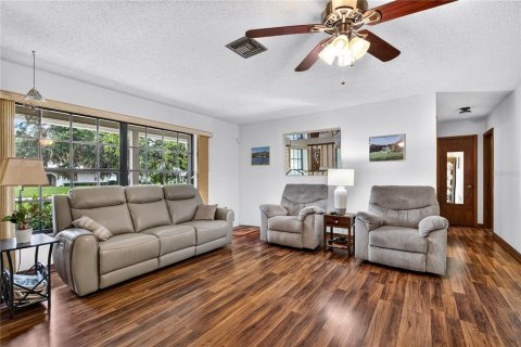 Villa ou maison à vendre à Eustis, Floride: 3 chambres, 130.16 m2 № 2413444 - photo 6